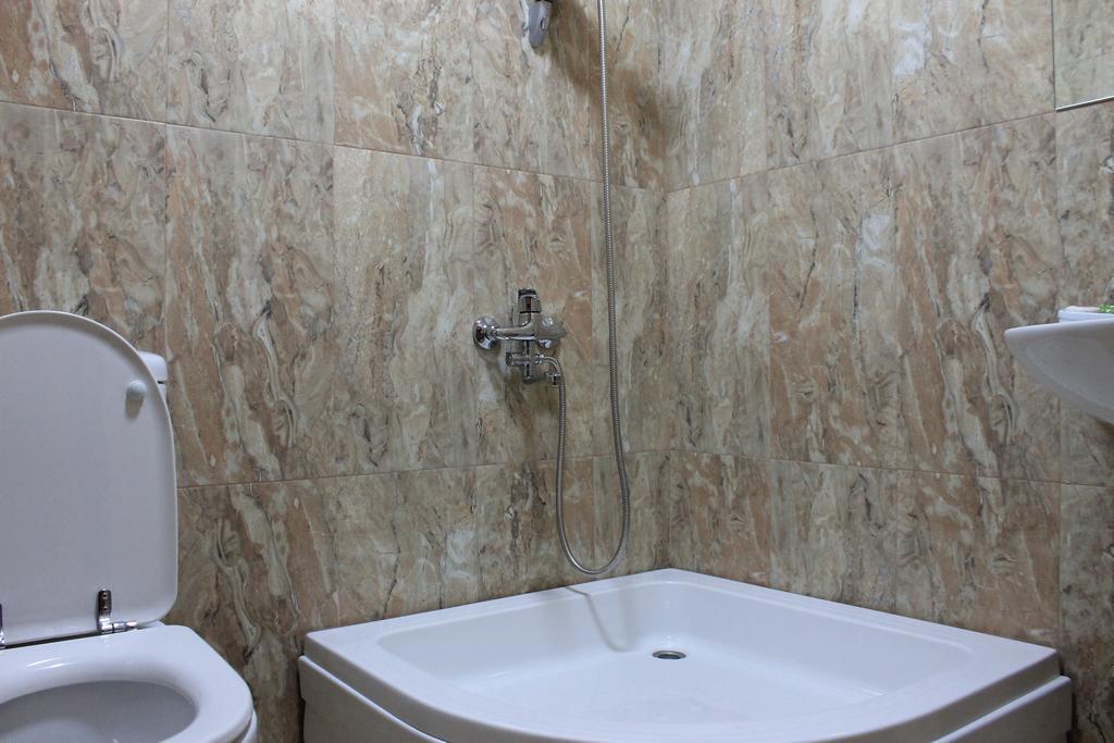 Hotel Sali Tiflis Habitación foto